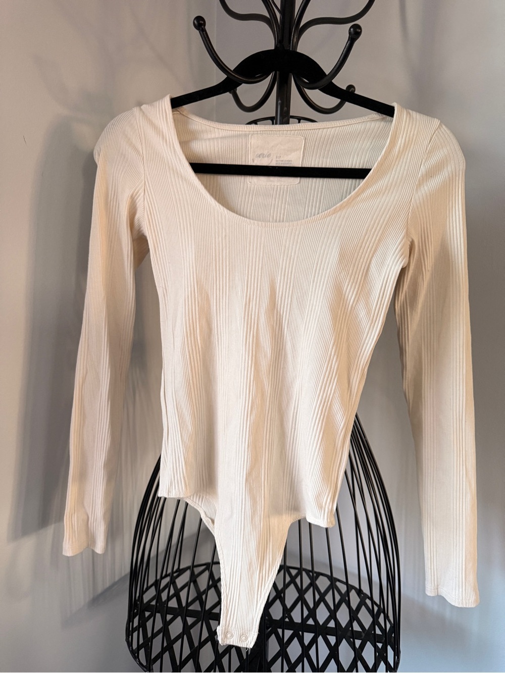 aerie Ribbed Scoop Neck Long Sleeve Bodysuit - Cream